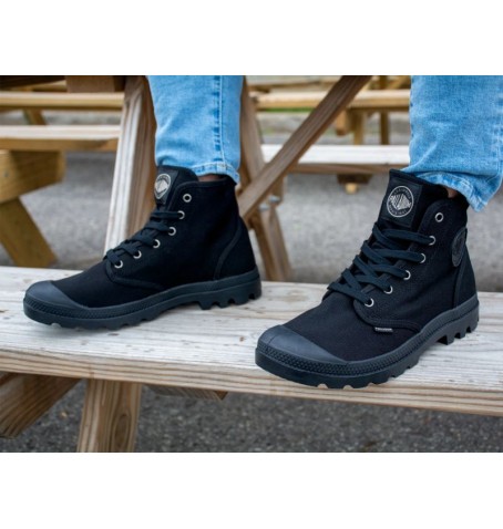 Palladium PAMPA HI 02352 - Black - 02352$060.02PA