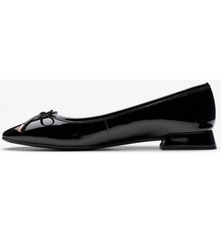 Clarks UBREE15 STEP 26176811 - Black varnish - UBREE15STEP$01C