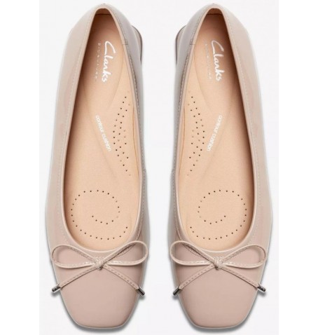 Clarks UBREE15 STEP 26176362 - Beige - UBREE15STEP$13C